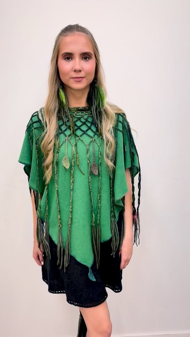 Color with Nature🍀! Green the World.
If you are looking for color to wear, visit www.mainiemi.com
@vlgeai @fashionmodelagencyfinland @ihamakimika @varia_hiusala