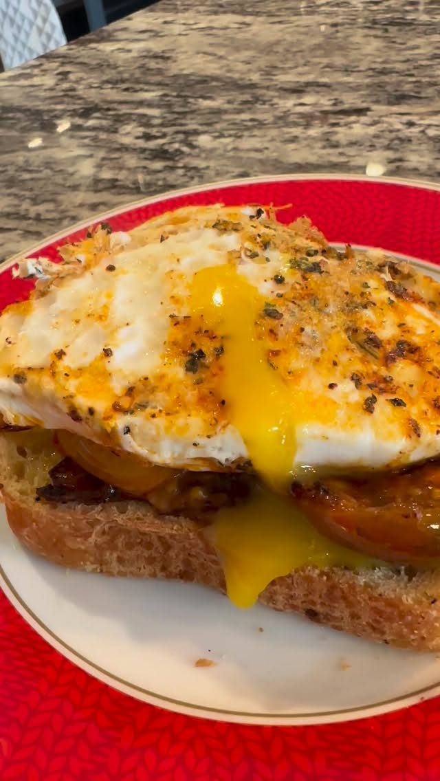 Toast
#triplesmoke #smokedspices #realwoodsmoked #vancouverisland