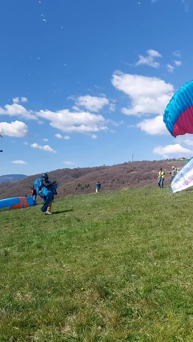 Sharing vibes with best ones 😎
@seb_ospina @ernesto.hinestroza at @trofeomontegrappa 💚