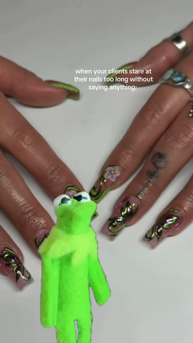 So nerve racking 🤭🤭
.
.
.
Find set on profile 👀💅💕
#nailart #nailsnailsnails #mkenailtech #mkenailsalon #nails