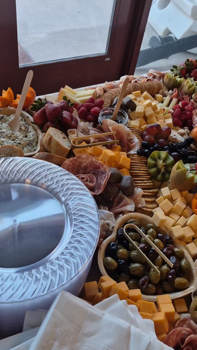 Celebrating love in the most beautiful way 🤍
This wedding graze was filled with all the perfect bites for a perfect day—because every love story deserves something this delicious.
Congratulations to the happy couple! Thank you for letting Bountiful Cravings be part of your special day ✨
#WeddingGraze #CharcuterieTable #CheyenneWyoming #WeddingCatering #BountifulCravings