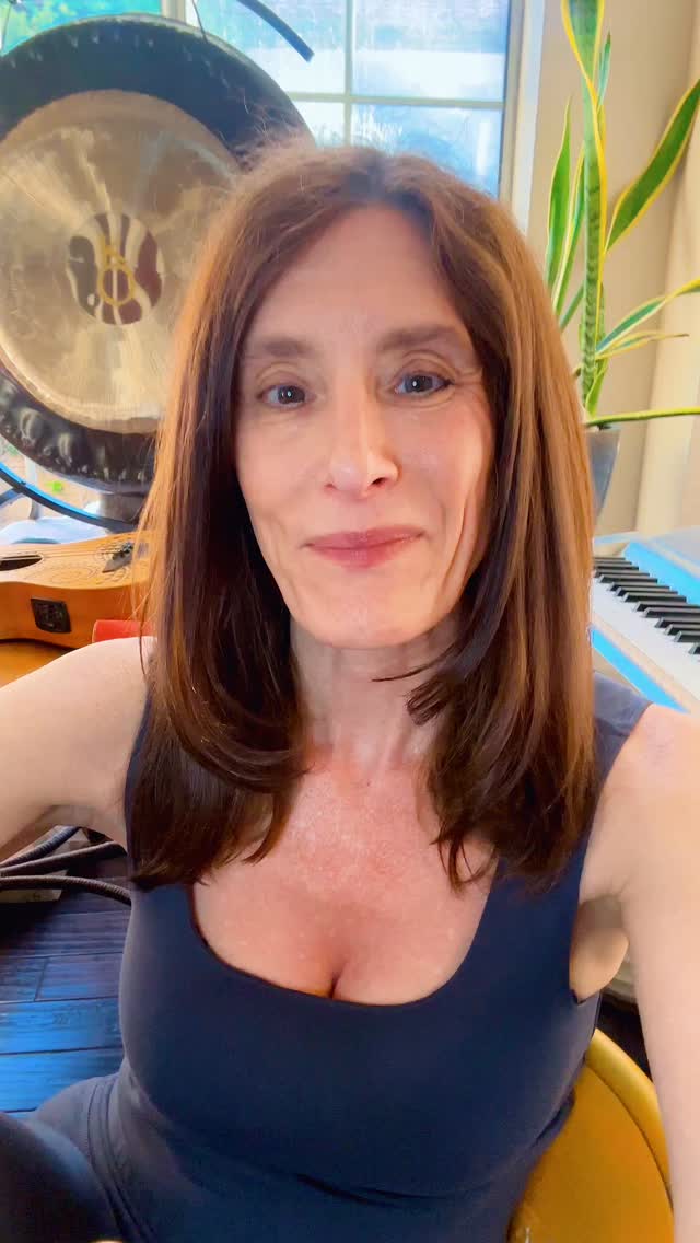 EARLIEST-BIRD pricing ends tonight ✨🌿
If sound healing has been calling you… this is your sign 💫
There’s a big difference between collecting instruments and truly knowing how to create powerful, safe, and impactful sessions.
The Sonic Being Method is a complete, professional training—designed to give you real structure, sound wisdom, and the skills to hold space with integrity 🤍
✨ Live online classes + in-person immersion
✨ Third-party endorsed certification + CEU credits
✨ Hands-on practice with the most important instruments in the field
✨ Learn the science, the music theory that applies, and the medicinal properties of sound
✨ Ethical facilitation, session structure, and how to leave people better than they arrived
This training only happens a few times a year 🌙
Built from 18 years of real-life experience and refined through 8 years of training practitioners, this is the strongest evolution of the Sonic Being program yet.
If you’re ready to step onto a rewarding path of sharing the power of sound with your community—it starts with your foundation 🌸
Save $445 if you register by tonight ⏳
No regrets. Only growth 🌞
Link in bio 💌