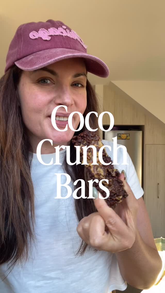 RECIPE
2 cups @teatatutoasted Coco Crunchies
1 tbsp butter
125g dark chocolate
1/4 cup peanut butter
More smooth peanut butter for the drizzle
Melt the butter and dark chocolate then add the peanut butter. Mix in with the Coco Crunchies. Spoon into your moulds and swirl your extra peanut butter on top. Put in the fridge to set for 1hr.
#sweettreat #healthcoachnz #chocolatelovers #chocolatebarrecipe #chocolatepeanutbutter