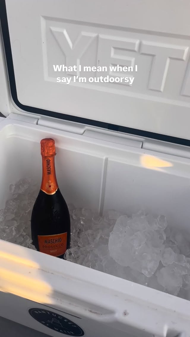 Our version of ‘touching grass’ 🌊🥂
A sunset cruise...where hydration matters + fresh air is required