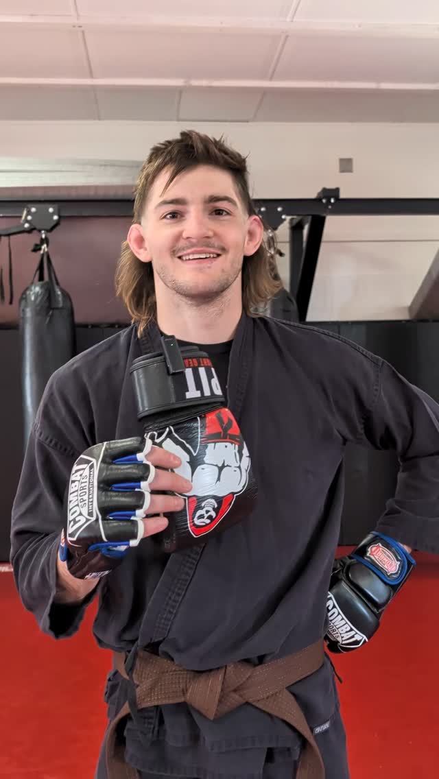 📣 COACH INTERVIEW‼️ Get to know Coach @dk_stoff and a little bit of what to expect from him 🤠 Schedule a trial kickboxing or jiujitsu class with him in the coming weeks! Link in bio. Let's goooo!!