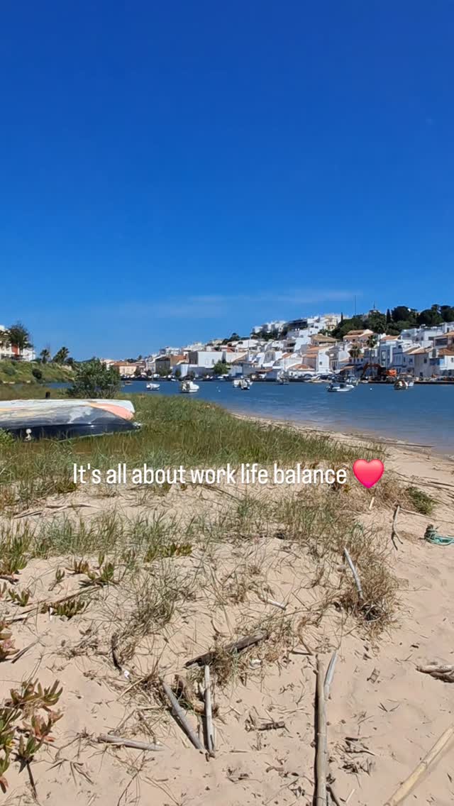 Since leaving London, the city where I was raised, to move to the Algarve… life isn’t always easy, but the quality of life is something else.
It’s moments like this that make it all worth it. And Archie is fully living his best beach life ❤️🐶
#AlgarveLife
#Ferragudo
#WorkLifeBalance
#BeachDays
#DogLife