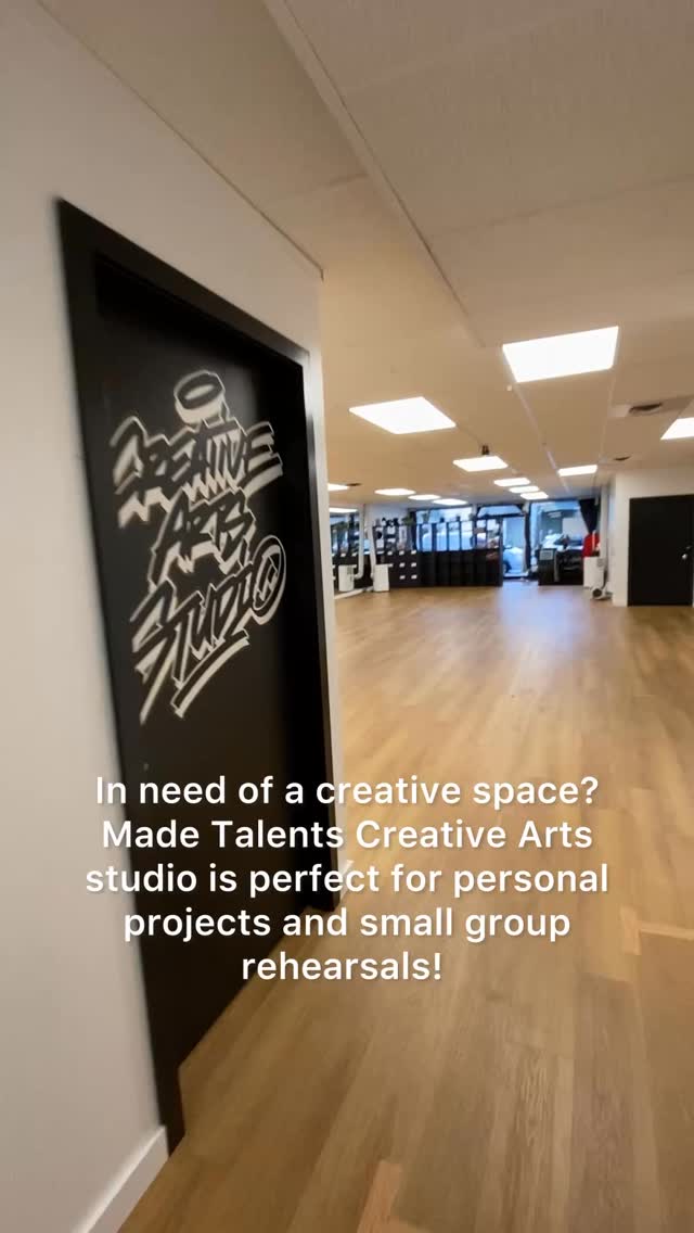 Are you and/or your friends looking for a Creative space? Book into our Creative arts studio - perfect for self-tape auditions, filming, private lessons, meetings and small group dance sessions!
⭐️ Full length mirrors
🎥 White Walls for Filming Projects
🎬 Blue Curtains for Self Tape Auditions
👟 Manufactured Sprung Floors
Blank Wall For Filming
🔊 Bluetooth Speakers
🛜 Free Wi-Fi
Water Refill Station (in the lobby)
🗣️ Friendly Staff
AC Unit in Room
🚻Clean Gender-Neutral Restrooms
Send us a message for more details or to reserve the space today!