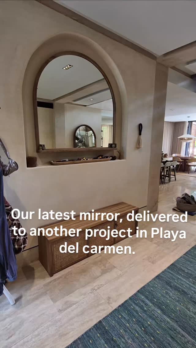 Latest piece of furniture, delivered at @corasolmx.
Fits perfectly inside this beautifull niche, just by the entrance of this 400 m² house.
DM for inquiries and quotations.
.
.
.
.
#corasol #studioryx #mirror #woodwork #artesenal