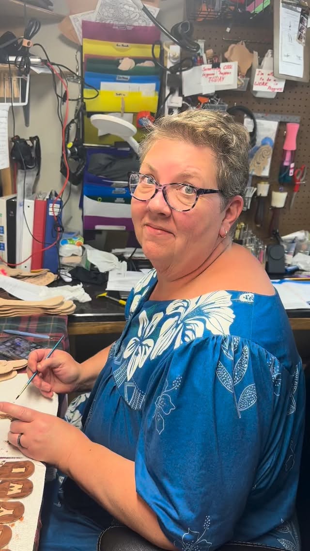 Leather shit: Wifey on the paint and dye bench. #Leathershit #paint #dye #leatherart