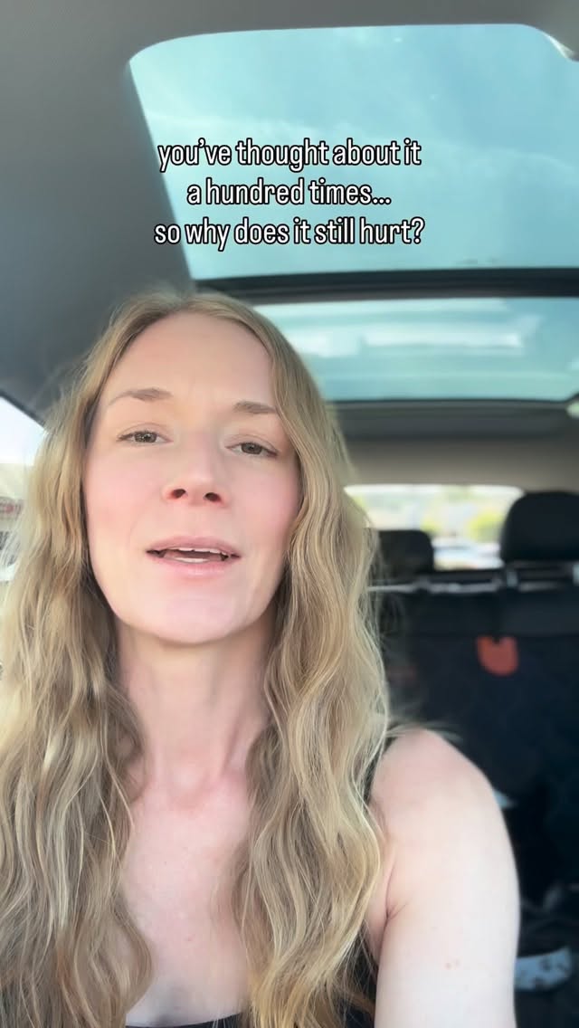 You don’t need more insight.
You already know.
The part that hasn’t caught up yet isn’t your mind.
#somatichealing #nervoussystemregulation #bodybasedhealing #emotionalprocessing #mindbodyconnection