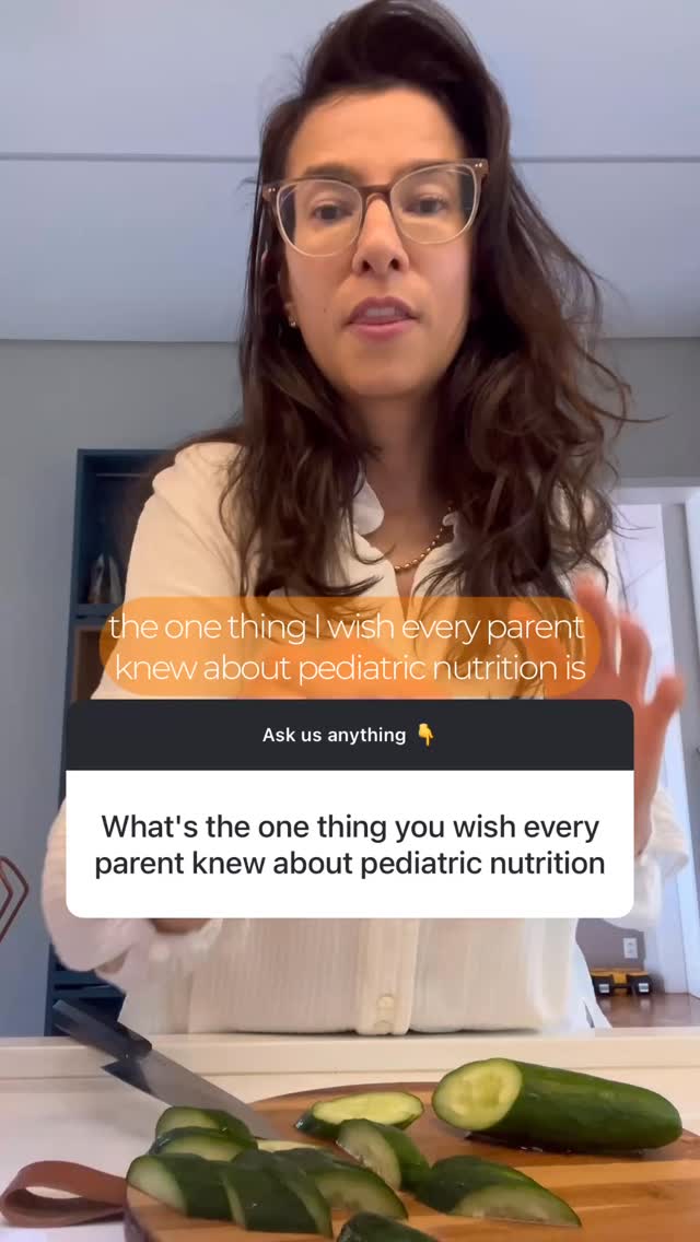 If there’s one thing I wish everyone knew about pediatric nutrition:
The mental load of “trying again” is exhausting, but never for nothing. Their palate records every flavor, even when they say no. These daily choices build a foundation for life, consistency is the key.
You’re doing a great job. Keep going! 💛
Any food you’re currently struggling with? Let’s talk below. 👇
#RainbowKitchen #BrooklynMoms #OrganicSchoolFood