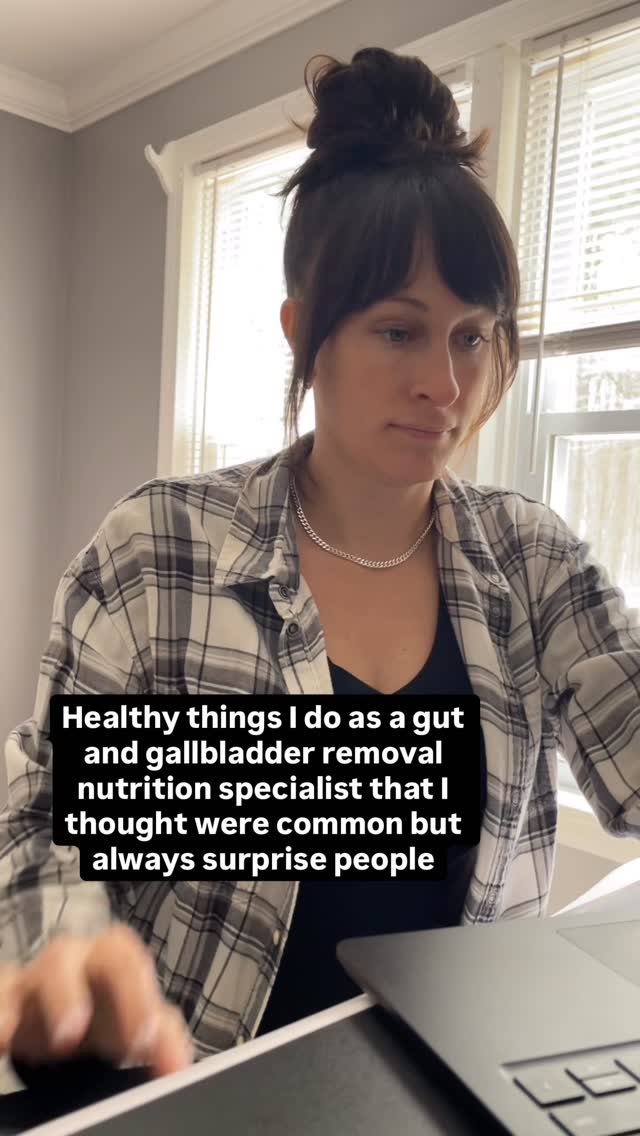 None of it is extreme. But for digestion for someone with gut issues or after gallbladder removal? These little habits make a very big difference in how your body handles food.
Like:
I drink water away from meals instead of chugging it while I eat.
I support my liver daily without doing “detoxes.”
I choose cooked veggies and fruit way more often than big raw salads.
And chew 20-30 times each bite. This one never gets old when I tell people to start doing it!
For people after gallbladder surgery and just gut health in general, it’s not about eating “cleaner.” It’s about supporting bile flow, digestion, and your liver in ways most people were never taught.
Anddddd if you’re someone who has had their gallbladder out 6+ months and is ready to stop being in a place of confusion and not know where to start with relief of digestive issues, this is the work I do, and I do it well.
💬 Comment READY
You don’t need more advice.
You need a clear, personalized plan and that’s exactly what this program delivers.
#GallbladderRemoval #BileSupport #BloatingRelief