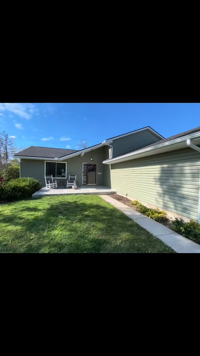 This project turned out so nice. We completed the windows in 2022, new roof in 2024 then 2026 comes and lots of water damage was found behind the stucco walls. We jumped on this quick with a full stucco removal, addressed wet Insulation and installed all new OSB on the walls. Followed by new house wrap and tape around all the windows, cut in a new window and finally new siding, soffit, fascia and gutter.
#newsiding #provia #proviawindows #proviasiding