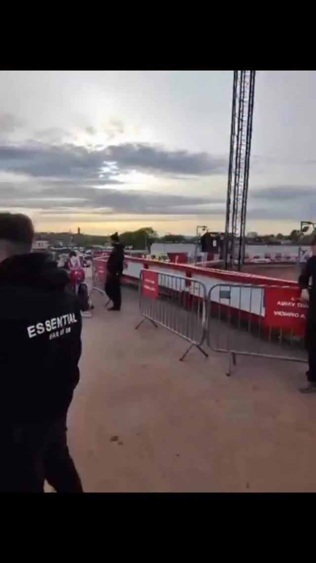 🎥 POV - Onboard with me for the parade lap 💣🏁
🏟️ Ashfield Stadium, Glasgow
🗓️ Friday 8th May
#chrisbomberharris #speedway #żużel #chrisharris #fyp