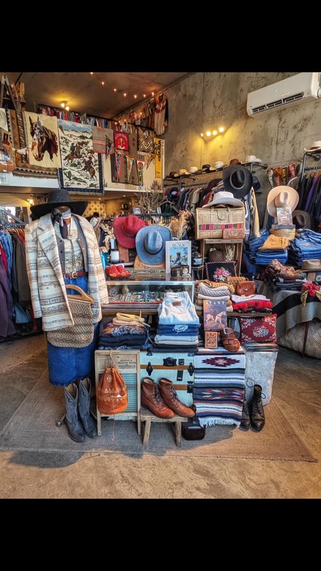 we've lost count of how many fake springs we've had so far, but we're still here with some beautiful vintage transition pieces to get us to warm weather soon β¨β¨β¨.
come by this week and see all the new old things from our vintage pals in the loft @simplygathered_, @wildwaysvintage, @volonevintage, @flopsy.life, & @rodeosweetheart.yyc β¨β¨β¨.
we're also gearing up for rodeo & yahoo season with new hat pins from our friend @wild_rose_dressed_nail, leather made goods from @jbwleather, the perfect hats from @catrina.art and beautiful earrings from @emersoncreedesigns - perfect additions to your cowpoke ensembles β¨β¨β¨.
hope to see all the pals soon π.
.
.
.
.
.
.
.
.
.
.
.
.
#vintagehunting, #vintageroadtrip, #albertavintage, #rodeoseason , #yycvintage