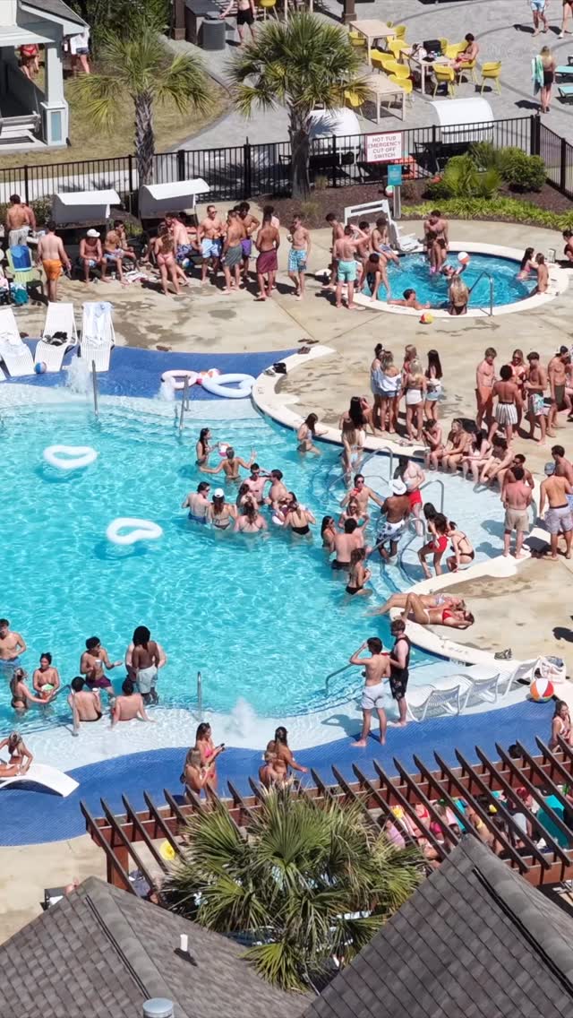Hey islanders 🏝️ This might just turn your heads 👀
Another CTC Fest is in the books 💥✌️
#CollegeTownCommunities #LiveWithin