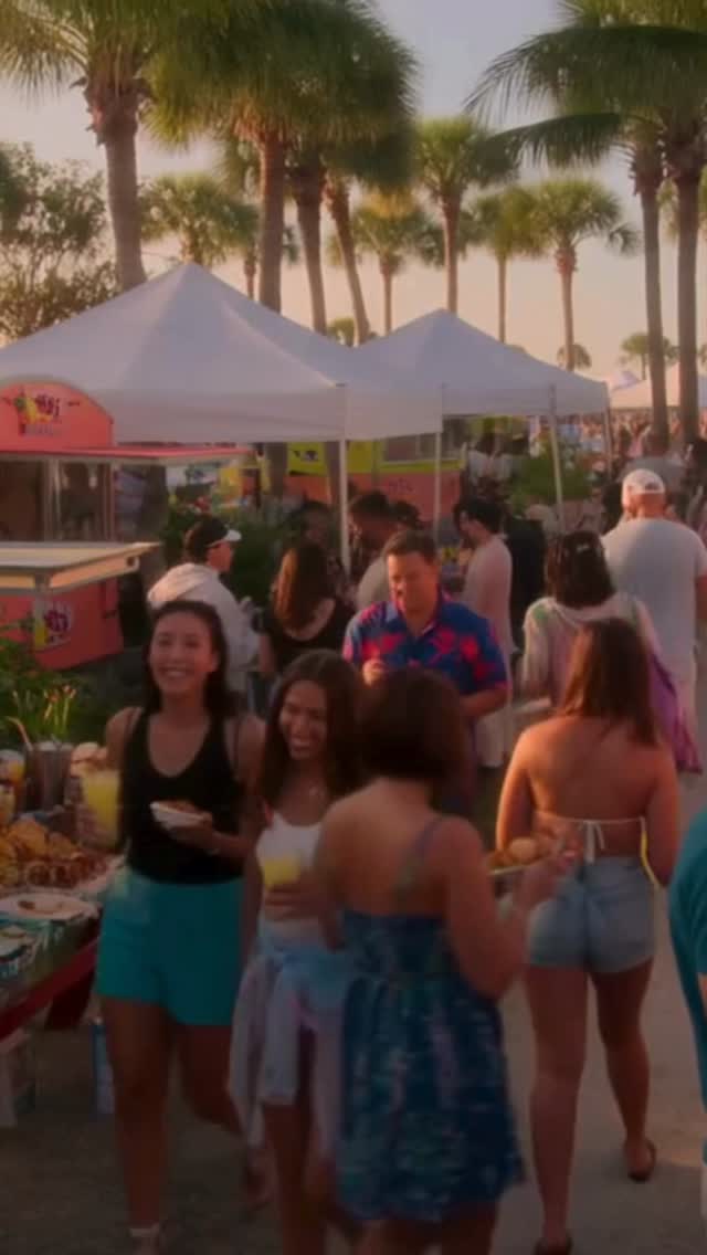 The Southwest Florida Food Fest & Craft is here!!!!
And if you are a foodie like me, you’re not going to want to miss it.
From $1 to $5 bites offers you the chance to try a variety of samples
Family & Dog Friendly
Local Crafters & Artists
Live Music
Free Kid Zone with obstacle courses, bounce houses, AND BUBBLE PARTY!
✨ How much
Single Day Admission: $10 per person
Kids 10 and younger: Free entry
✨ When
Saturday, May 30th from 12pm to 9pm
📍 Where
Mike Greenwell Regional Park (Previously Lee Civic Center)
11831 Bayshore Rd, North Fort Myers, FL 33917
✨ Activities
(Some activities require an additional fee)
* Over 30+ Food trucks and Restaurants priced $1–$5
* Huge Craft Fair Marketplace featuring local businesses and artisans
* Wide variety of drinks including specialty cocktails, hard seltzers, beers, and non-alcoholic beverages
* FREE Kid Zone with obstacle courses and bounce houses
* Concerts
* FREE Axe throwing
🇧🇷🇧🇷🇧🇷
O Southwest Florida Food Fest & Craft chegou!!!!
E se você é um apaixonado por gastronomia como eu, não vai querer perder.
Com petiscos de $1 a $5, você tem a chance de experimentar uma grande variedade de amostras.
Ambiente ideal para famílias e cães
Artesãos e artistas locais
Música ao vivo
Área Kids gratuita com pistas de obstáculos, castelos infláveis E Bubble Party!
✨ Quanto custa?
Entrada para um dia: $10 por pessoa
Crianças de até 10 anos: Entrada gratuita
✨ Quando?
Sábado, 30 de maio, das 12h às 21h
📍 Onde?
Mike Greenwell Regional Park (Antigo Lee Civic Center)
11831 Bayshore Rd, North Fort Myers, FL 33917
✨ Atividades
(Algumas atividades exigem taxa adicional)
* Mais de 30 food trucks e restaurantes com preços entre $1 e $5
* Grande feira de artesanato com a participação de empresas e artesãos locais
* Grande variedade de bebidas, incluindo coquetéis especiais, hard seltzers, cervejas e bebidas não alcoólicas
* Área Kids GRATUITA com pistas de obstáculos e castelos infláveis
* Shows musicais
* Arremesso de machado GRATUITO
Te vejo lá!
#southwestflorida #swflfoodie #fortmyers #leecounty #foodfestival