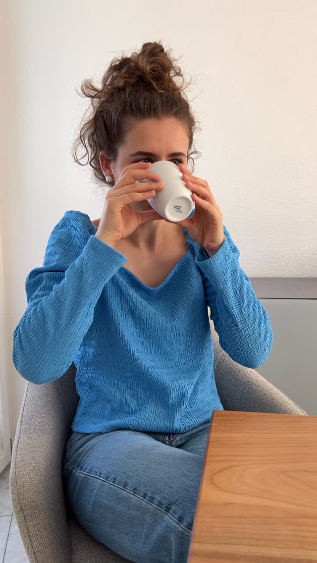 🎨 unsere kleinen Künstler*innen…
… kreieren ganz schön oft. Alles zu behalten wäre falsch. Im Video erkläre ich den Grund dafür.
Vielleicht ist das gerade ein Zeichen für dich, der Kinderkunst mal auf den Grund zu gehen.
Wie viele Kunstwerke liegen aktuell bei dir rum? Schreib die Zahl gerne in die Kommentare ⤵️
.
.
.
.
.
home organizing | decluttering | familienalltag | ordnungssysteme | ordnung schaffen | schweiz | aufräumhilfe | bern | organisieren | kleiderschrank | aufräumen | thehomeedit
#thun #loslassen #minimalismus #mariekondo #ordnungstipps