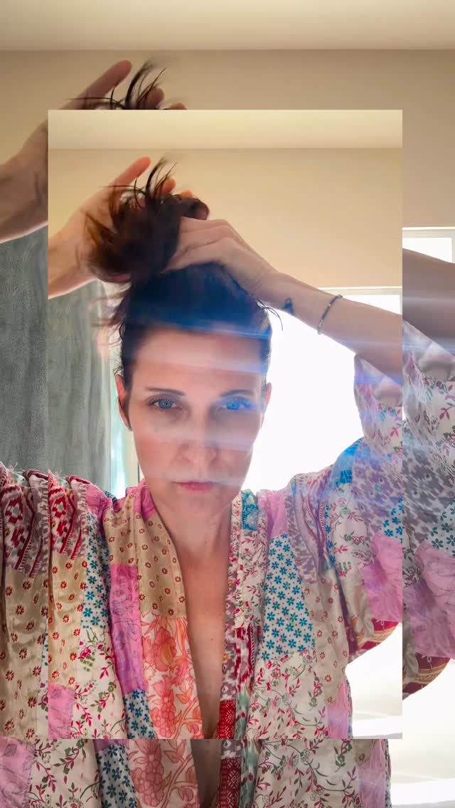 Every step of growth starts inside. I’ve completed another certification, but the real celebration is the deep work I’ve done. I can’t pour into others unless I’m grounded in my own growth, and today, I honor that. Grateful for every layer of transformation. 💫
#CelebrateYourself #InnerWork #PersonalGrowth #SomaticHealing #Embodiment HealingJourney MindBodyConnection SelfGrowth