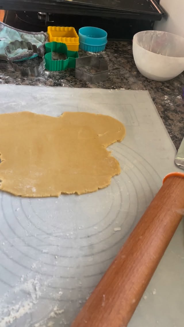 I don’t always buy every cookie cutter I need. Sometimes I hack two together to get what I need. Here I’m adding a wavy outline onto a dump truck so there is some space to add some fun rubble when I’m decorating. As the dough bakes the two sections join together perfectly and the icing on top makes it extra sturdy.
Customcookies, From Scratch, Joburg Baker