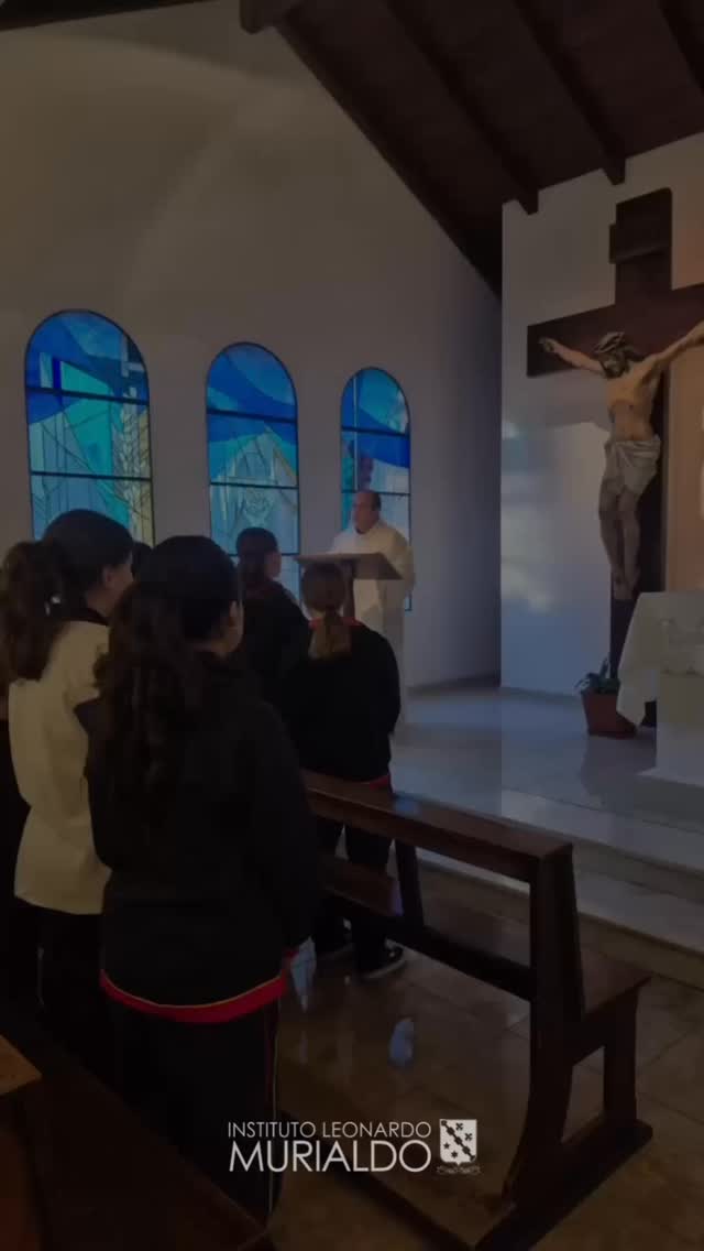 La Misa de curso en Murialdo es importante por...
Es el momento para agradecer juntos
Es el momento para celebrar como familia
Es el momento donde dejamos de ser compañeros para ser hermanos ❤️💛💙