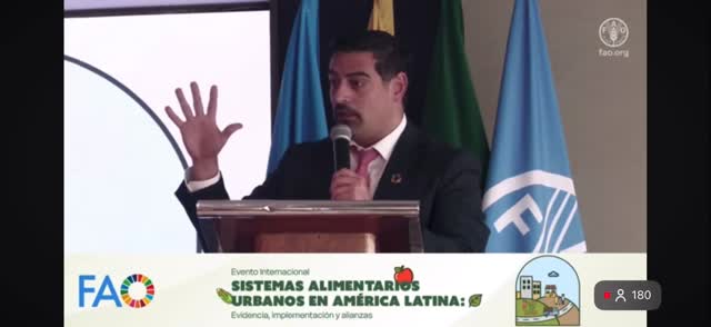 ☝🏾Te invitamos a revisar parte de la primera intervención de nuestro presidente y alcalde de Cerro Navia @mauro.tamayo 🫱🏾🫲🏻👏🏽