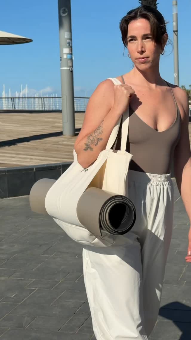 Back in stock… and back to your beach era 🌊😏
Your favorite mat just made a comeback did you?
Tote ready, mat secured, vibes unmatched 🤍
Don’t miss it (again)
#yogatlv #יוגה
