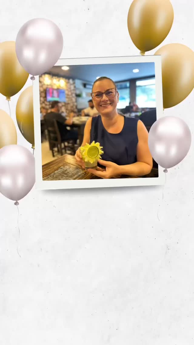 Denise,
A equipe do Atelier Fruchteis deseja muita saúde, muitos sonhos realizados, para que você seja sempre essa inspiração!
Feliz Aniversário 🎊🎁