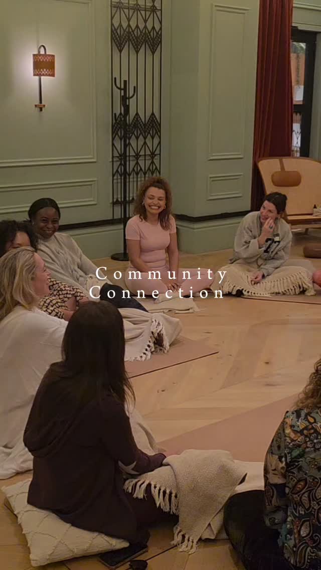 There's something that happens when women come together with intention.
No phones dominating the conversation. No small talk that goes nowhere. Just real, open, honest connection - the kind you leave feeling full from.
That's what I'm building with Detox with Alana. Spaces that feel safe. Women who show up as they are. Moments that actually stay with you.
Our next one is this Saturday - Walk, Connect & Glow at Hampstead Heath. A morning of fresh air, movement, journaling in the sunshine and genuine community.
A few spots left if you want to be part of it - Link in bio.
And your ticket includes everything you need to make it a full experience:
☕ Coffee & cinnamon bun at Gail's
🥤 Green juice
🍓 Healthy snacks
✍🏾 Journaling in the sunshine
🤍 Real community & connection