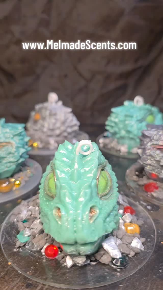 Dragon's Hoard candles! Create your own at www.MelmadeScents.com
#candles #dragons #games #melmadescents