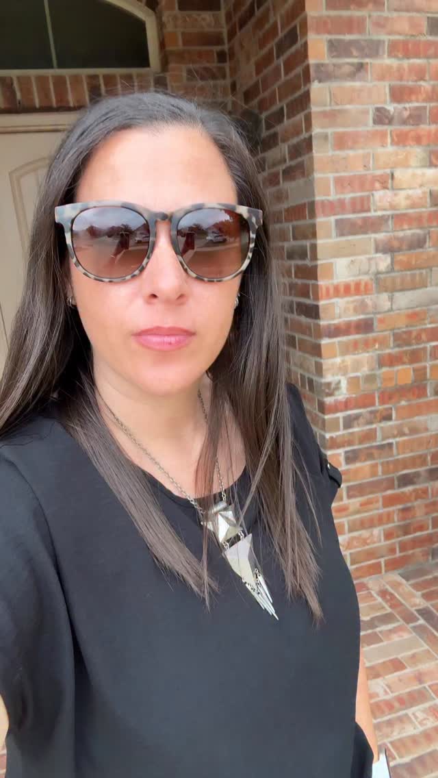 This one wasnāt for the weak š
But we made it to closing day, and it deserved a celebration š”š„
#FortWorthRealEstate #FortWorthRealtor #DFWRealEstate #DFWRealtor #TexasRealtor #NorthFortWorth #FortWorthHomes #JustClosed #ClosingDay #UnderContractToClosed #HomeSweetHome #NewHomeVibes #ClientWins #RealtorLife #RealEstateLife #HouseGoals #HomeBuyingJourney #DreamHome #WelcomeHome #SOLDinDFW