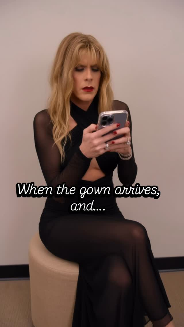 I love renting gowns because I get to try so many looks. But there is that moment when I’m not sure if it’s going to work. #rtrpartner #blacktie #gala
