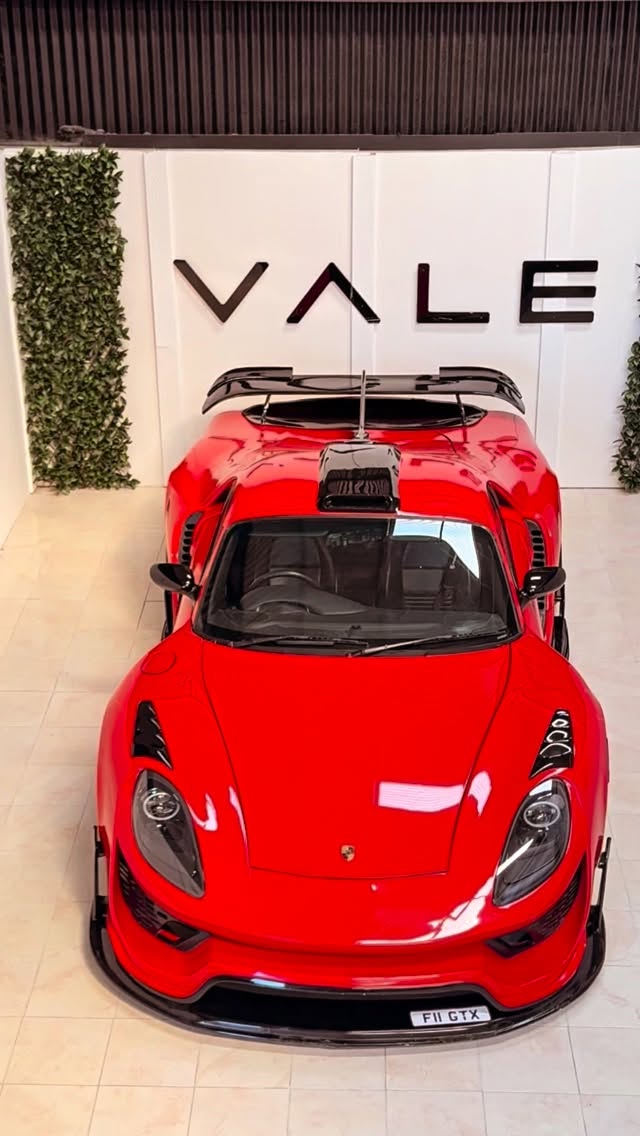 This car is absolute theatre everywhere it goes! 🤳📸❤️🖤
#racecar #unique #foryou #builtnotbought #carsofinstagram