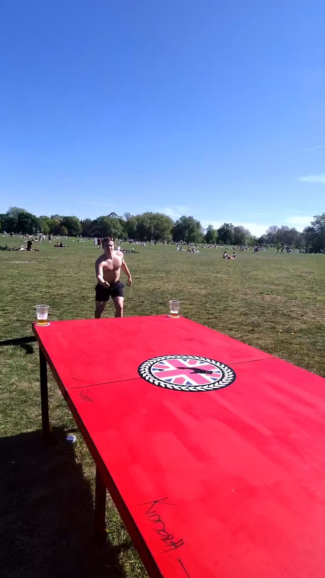 Almost had it with the double touch 😩
Bristol event next weekend, and stay tuned for more clips from the recent events!! 💯
#sports #drinking #university #students #dyeislife