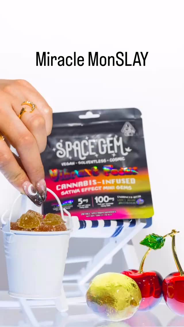 MonSLAY to SunSLAY 💫
Whatever the vibe, there’s a Space Gem for it 👽🍬
⚡️ Vibin’ Focus
💚 Vitality Boost
🍒 Sweet Assorted Flavors
🌙 Celestial Sleep
🛸 Flying Saucers
🍍 Stellar Wellness
A gummy for every mood. Every mission. Every day of the week. 🚀✨