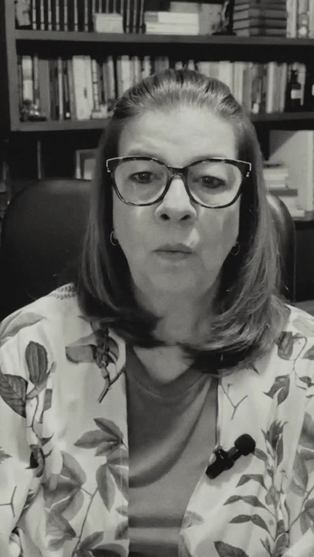 Quantas coisas você já imobilizou?
Quantas vezes a gente imobiliza na vida pra andar com o resto?
#elizamacielpsicanalise #psicanaliseclinica #psicanalista #autoconhecimentotransforma #vida