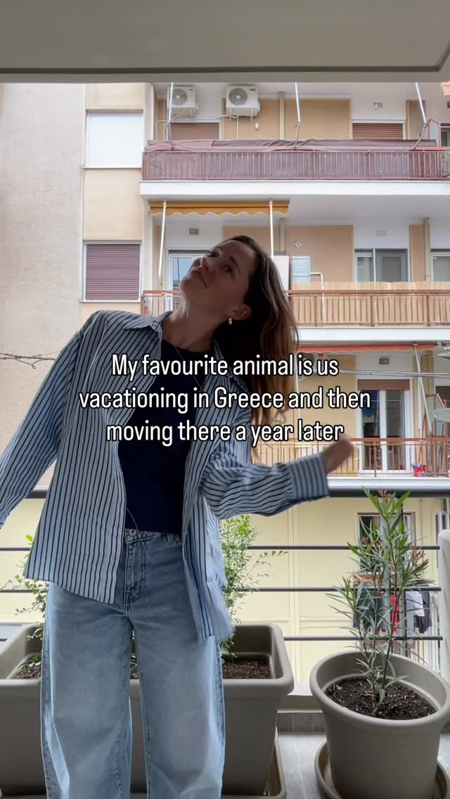 CELEBRATING ONE YEAR LIVING IN GREECE! 🇬🇷🎉
What a milestone!!
When I reflect on this past year, I feel like 10 years have passed. It kind of blows my mind.
I guess that’s normal when almost every single aspect of your life has changed? 🤯
It reminds me of something my best friends and I used to say to each other when we were feeling stuck and unhappy: “everything can change in a day”✨
To honour this day, this year, this new Greek life, I wrote a Substack on the surprising part, the hard part and the best part.
Comment GREECE and I’ll send it to you!