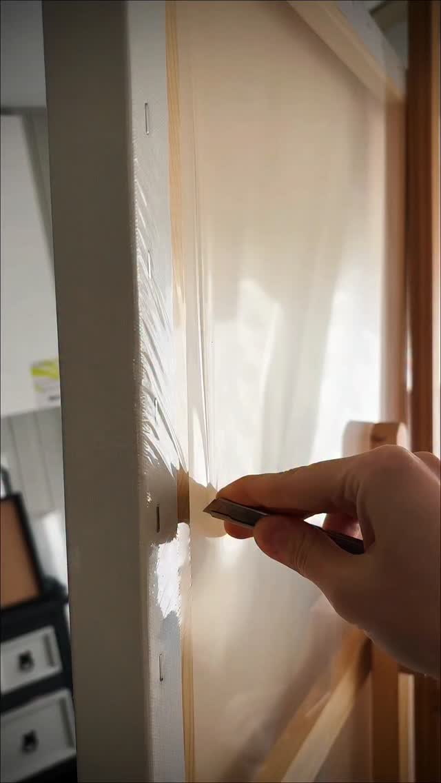 Nobody talks about how intimidating a blank canvas can be.
Today I am preparing a new canvas for my Birmingham project, and honestly, this is the moment that feels the most intense.
Before the first brushstroke, there is only silence, pressure, and one question in my mind.
Will this become one of my best works or one I will want to start over?
This stage is always a mix of excitement and doubt, and I think every creative person understands that feeling.
Tell me honestly, do you enjoy starting something new, or do you fear the blank beginning?
#artist #oilpainting #contemporaryart #artprocess #originalart