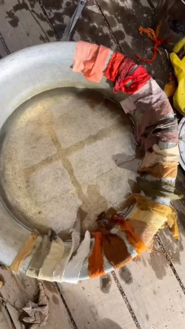 Come and learn about the alchemy and magic of natural botanical dyes this summer @potager_garden. Immerse your self in a day of colour, creativity and transformation as we explore natural dyes from plant to colour on 19th June 10.30am-4pm. Tickets available through mibe or @potager_garden website.
#naturaldye #forage #naturaldyeworkshop #wildcolour #cornwall