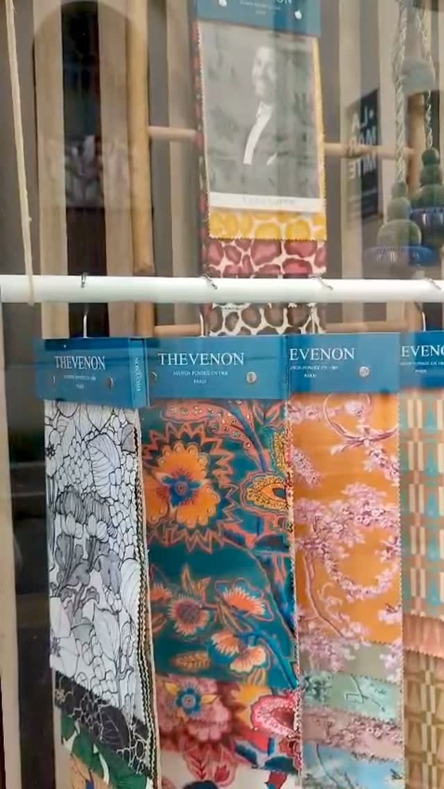 Vitrine @maisonthevenon
100% coton
#artisansgardois
#tapissiernîmes
#fabricationfrançaise
#couleurssurmesure
#tissuaddict