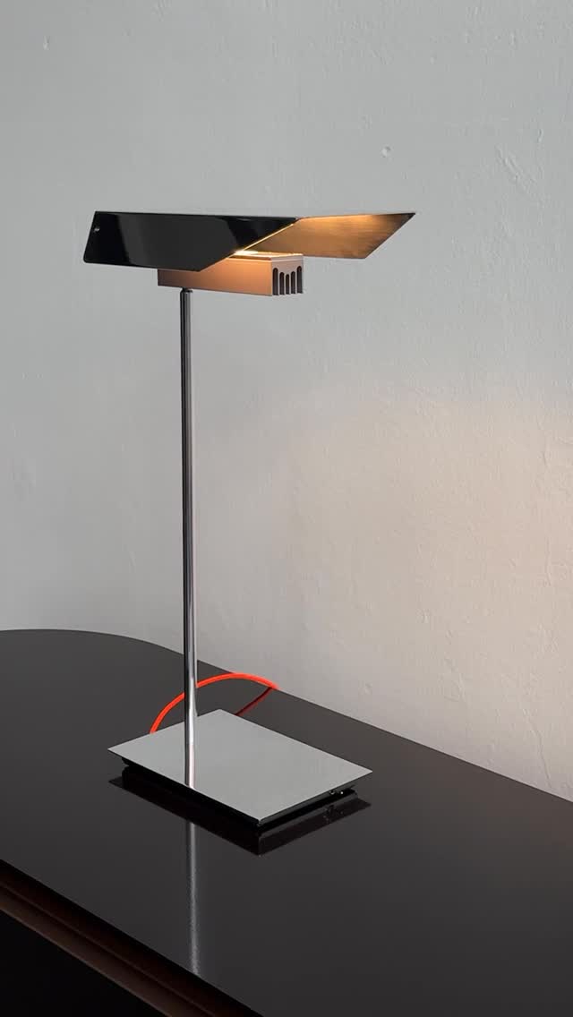 NEW NR5 lamp
Handmade in Germany.