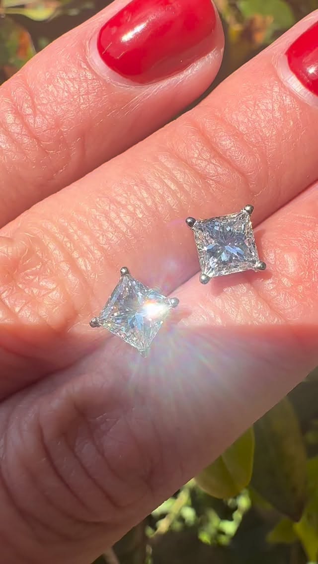 Natural diamonds and sunshine - I am missing the champagne though …