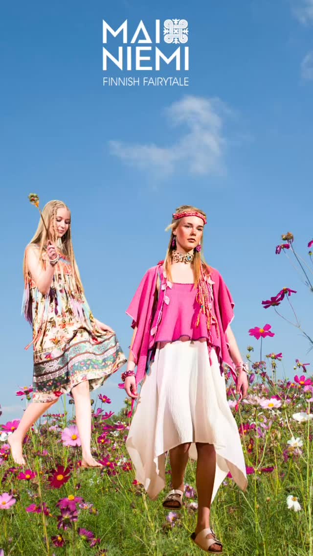 Fairies love natural fashion. They say beautyful and colorful clothes make their aura shine 🧚. So they had their own Luonnottaret, Nature Goddess, fashion show together with Finnish Goddesses in celebration of the arrival of spring. 🌷🌼🧚
#naturealfashion #maimagicwardrobe #neulekalevala #finnishfairytale #wearablenature @fashionmodelagencyfinland @simsensitive @ihamakimika @varia_hiusala @minnaannola @jukeluoma @valonpaivat @wfw.ai @vlgeai