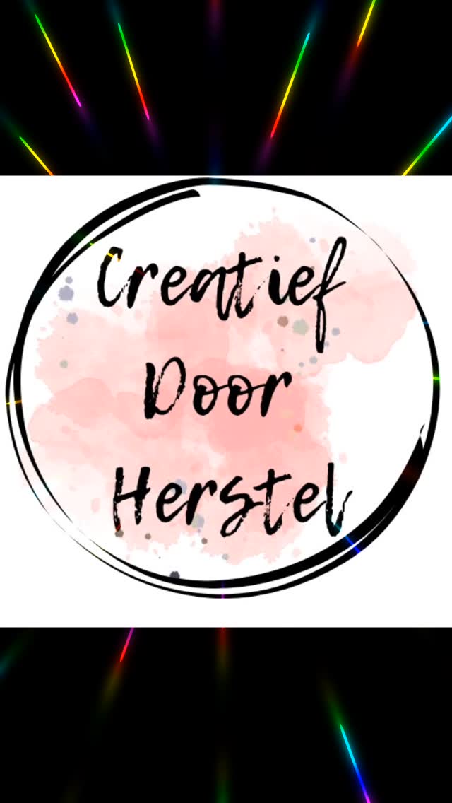 Kijk deze kanjers eens! 🤩
Samen met deze meiden vormen we nu het team van Creatief Door Herstel.
De dames worden opgeleid tot co-trainer in een serie van 10 bijeenkomsten waarbij we de werkvormen, herstelondersteunend werken en ervaringsdeskundigheid verkennen.
Creatief Door Herstel is een ervaringsplek om over jezelf te leren, zowel in onze activiteiten als in onze werkzaamheden. Hiermee is ons werk ook herstelondersteunend voor ons en faciliteert het onze groei, persoonlijk en professioneel.
Ik ben helemaal ready om te kijken hoe we verder kunnen bouwen en zoveel zin om samen te groeien. ✨️🙏