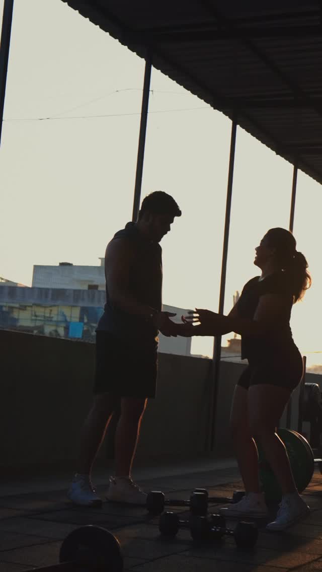 You can come to our space we’re here for you every step of the way. From warm-up to designing your workout of the day, guiding you through each movement, and finishing with proper stretching, we’ve got you covered.