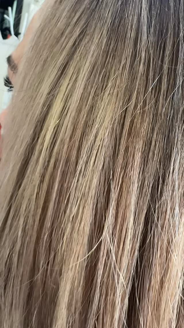 New extensions for the vacation.. girl math 💁🏼♀️
#winnipeg #winnipegsalon #winnipeghair #winnipegstylist