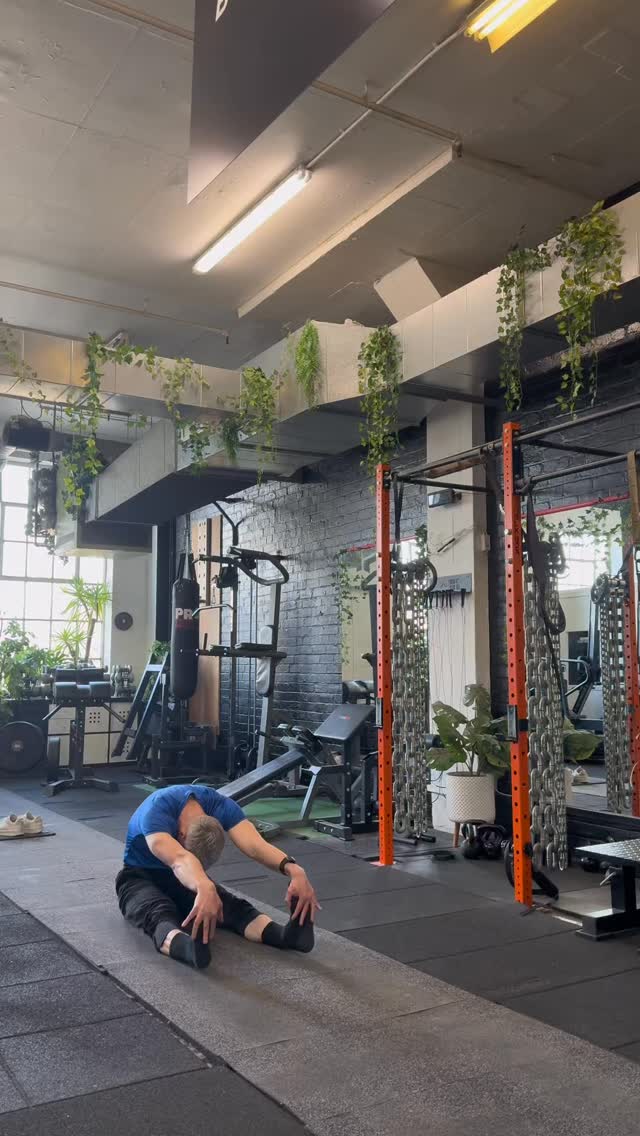 once more for my stubborn dancers
ACTIVE flexibility
beats
PASSIVE flexibility
here’s one to help.
#activeflexibility #dancerflexibility #dancergym
