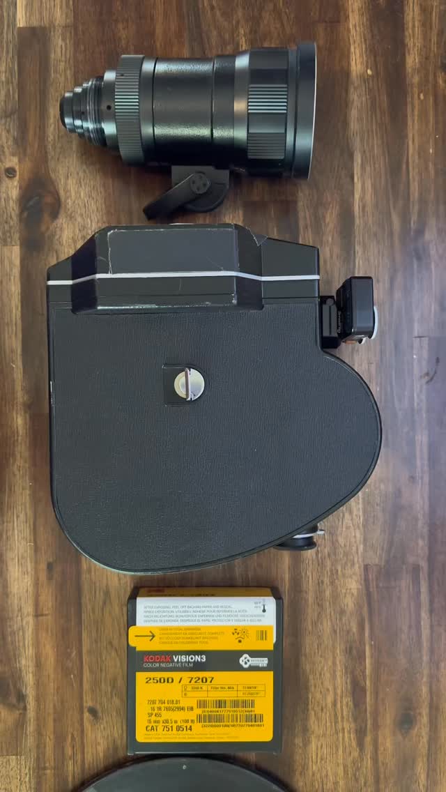 Sounds of putting film in ol faithful for the first time this year for an engagement shoot on the water!
Excited to get back into this wedding season after a little spring break of house projects and sailing! So looking forward to the weddings I have booked for this year!
#weddingfilm #16mm #krasnogorsk