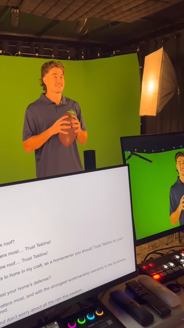We had an NFL wide receiver in the building… no big deal 😅
Huge shout out to @jakebobo19 of the @seahawks for swinging by and hopping in front of our green screen setup! With a professionally lit set, clean audio and locked-in camera framing, your content comes out looking amazing no matter what background you drop in.
If it’s good enough for a Super Bowl champ, it’s good enough for you 👀
Located in Bellevue, WA
🔗 Book the link in bio
#MoreBobo #GreenScreen #JustTalkStudios #SeattleSeahawks #ContentCreator