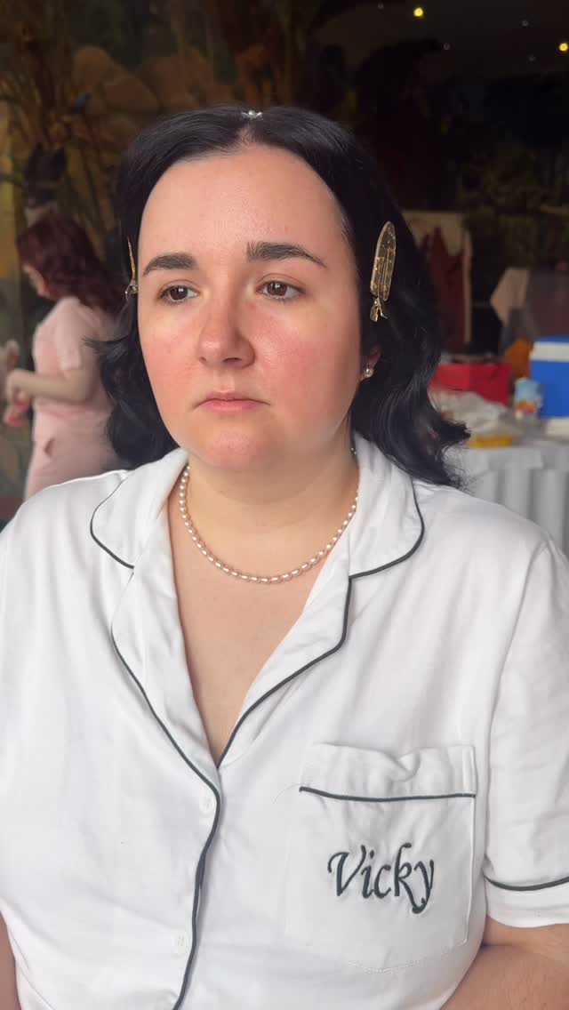 VICTORIA // it was such a pleasure to help Victoria and her bridal party get ready for her ceremony at beautiful @portlympneweddings yesterday 🤍
I created this peachy toned, luminous soft glam for Victoria in the stunning Spencer Roberts Room- the most unbelievable room completely covered from roof to ceiling in hand painted mural of animals 🐘🦁🐒🦜 ..and providing perfect light and space 🧡
KEY PRODUCTS -
@yslbeauty Touche eclat primer
@yslbeauty All hours foundation
@diorbeauty Backstage maximiser palette
@lauramercier The secret powder
@hourglasscosmetics Ambient lighting palette
@maccosmeticsuki Mineralise blush in dainty and like me love me
@maccosmeticsuki Pro sculpting powder in sculpt
@nyx The brow gel
@anastasiabeverlyhills brow powder duo
@maccosmeticsuki 24hr eyeshadow base
@natashadenona Need a nude palette
@maccosmeticsuki eyeshadows in grain and strike a pose
@sephorauk Liquid eyeliner
@charlottetilbury Eyeshadow pot in Champagne
@urbandecaycosmetics Moondust in Space Cowboy
@maccosmeticsuki Lipliner in cool spice
@maccosmeticsuki lipsticks in cool teddy and kinda sexy (mixed)
@charlottetilbury all nighter setting spray
Makeup @helenleemua
Hair @hairbygeorg_bridal
Dress @victoriasbridalboutique
Venue @portlympneweddings